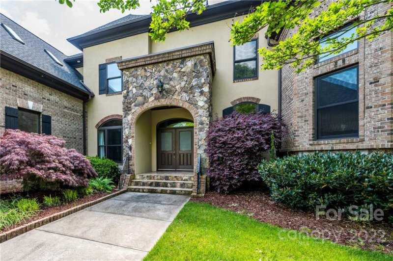 Property image 2 at 5004 Oxfordshire Road, Waxhaw, NC 28173