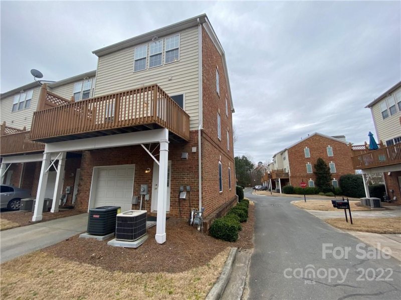 Property image 4 at 10440 Winslet Drive, Charlotte, NC 28277