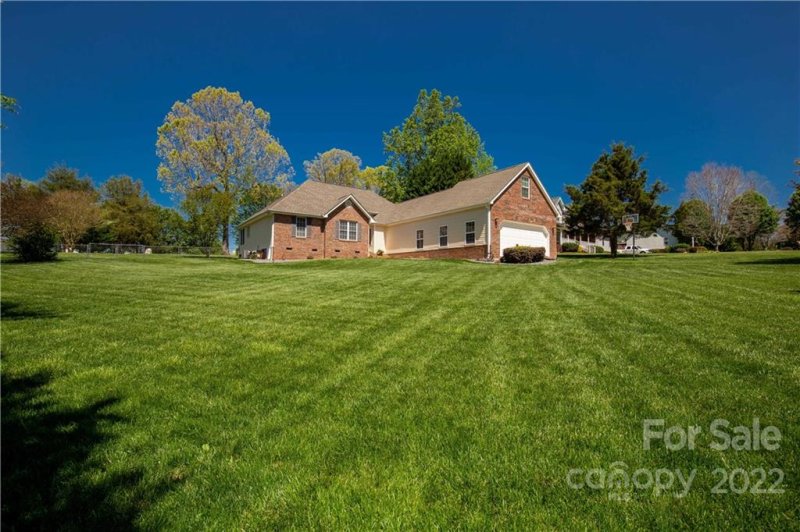 Property image 2 at 513 Peaceful Creek Drive, York, SC 29745