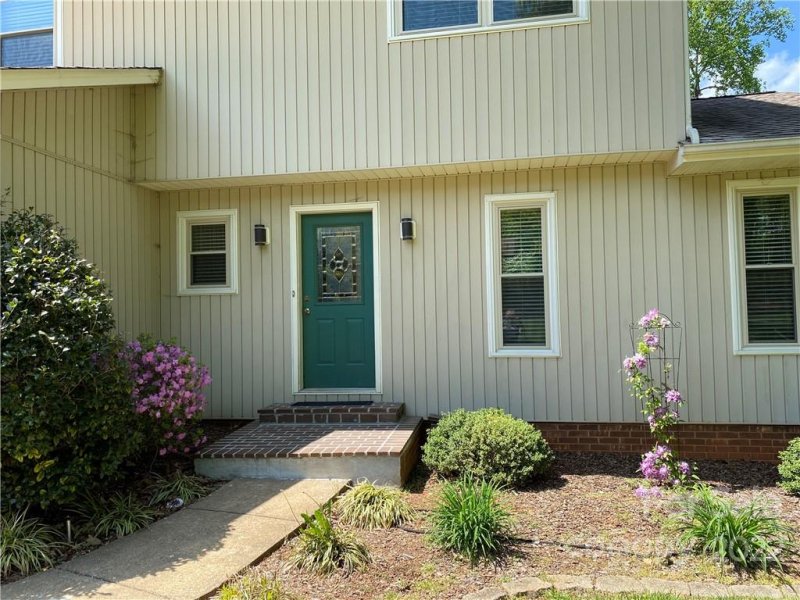 Property image 3 at 607 Rock Barn Road, Conover, NC 28613