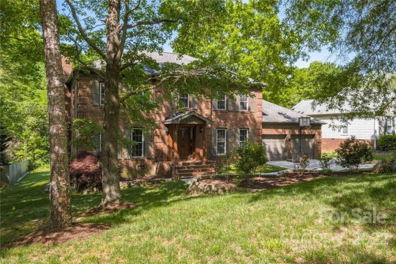 Property image 2 at 9515 Banwell Lane, Charlotte, NC 28269