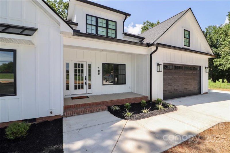 Property image 5 at 105 Capstone Court, Statesville, NC 28625