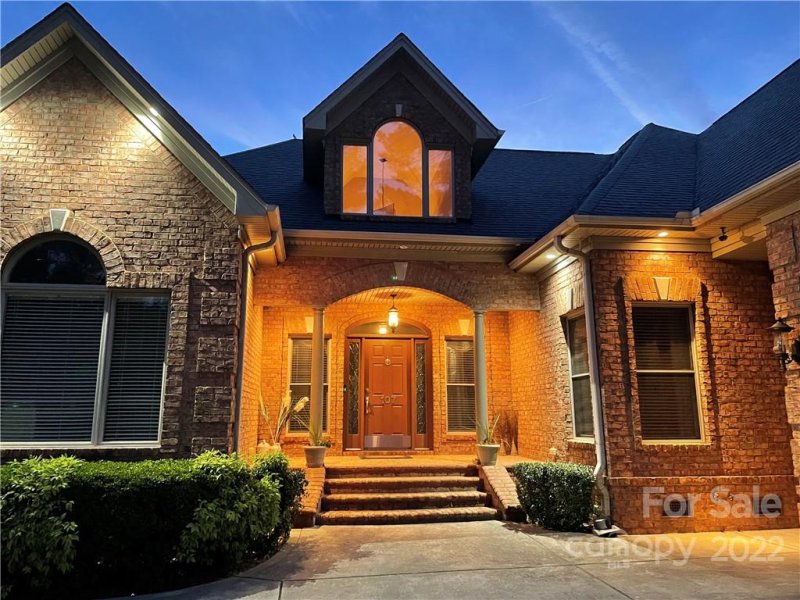 Property image 3 at 107 Kenway Loop, Mooresville, NC 28117