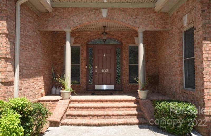 Property image 5 at 107 Kenway Loop, Mooresville, NC 28117