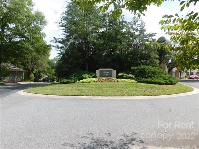Property image 2 at 9217 Ravenwing Drive, Charlotte, NC 28262