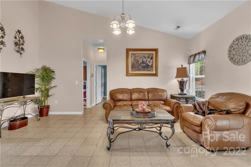 Property image 3 at 8117 Pozzi Road, Charlotte, NC 28216