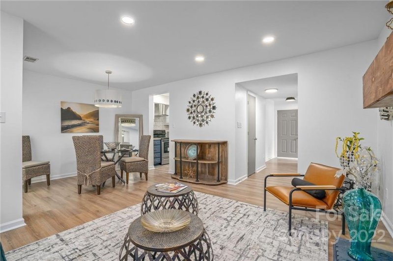 Property image 3 at 9011 Mcalpine Cove Court, Charlotte, NC 28270