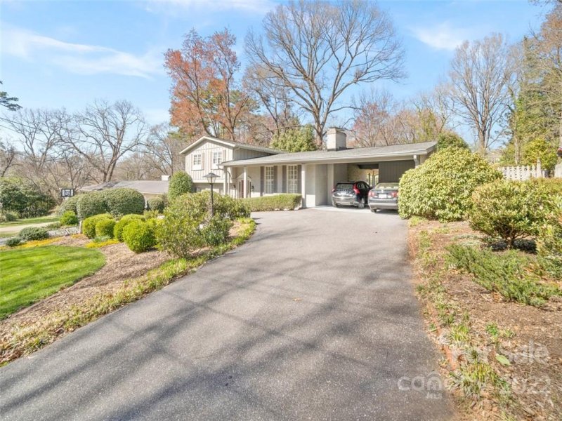 Property image 3 at 652 6th Avenue Place, Hickory, NC 28601