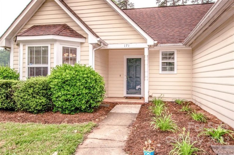 Property image 4 at 171 Valleybrook Drive, Denver, NC 28037