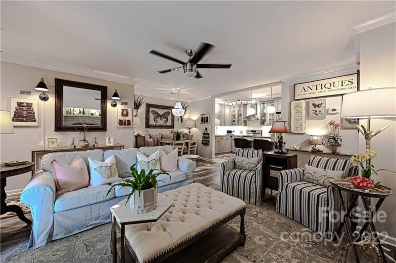 1042 Churchill Downs Court