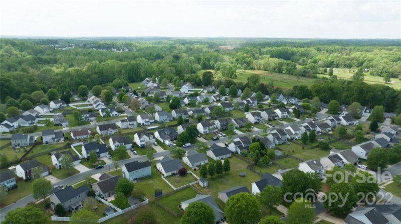 Property image 2 at 108 Crestwood Drive, Mount Holly, NC 28120