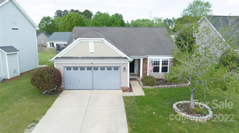 Property image 3 at 108 Crestwood Drive, Mount Holly, NC 28120