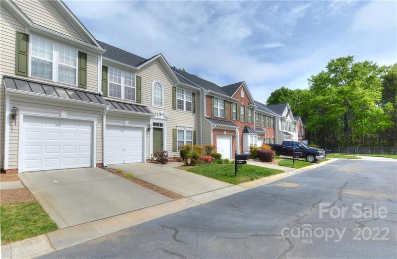 Property image 2 at 11618 Eastwind Drive, Charlotte, NC 28273