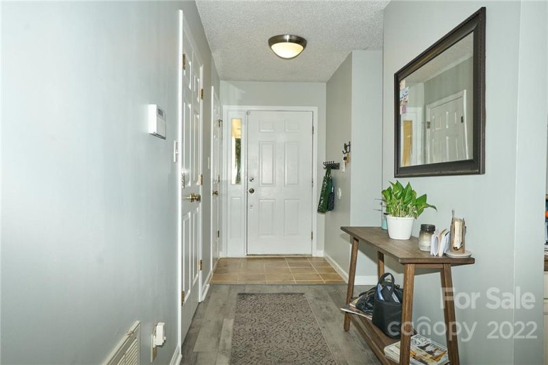 Property image 3 at 9901 Fairlea Drive, Charlotte, NC 28269