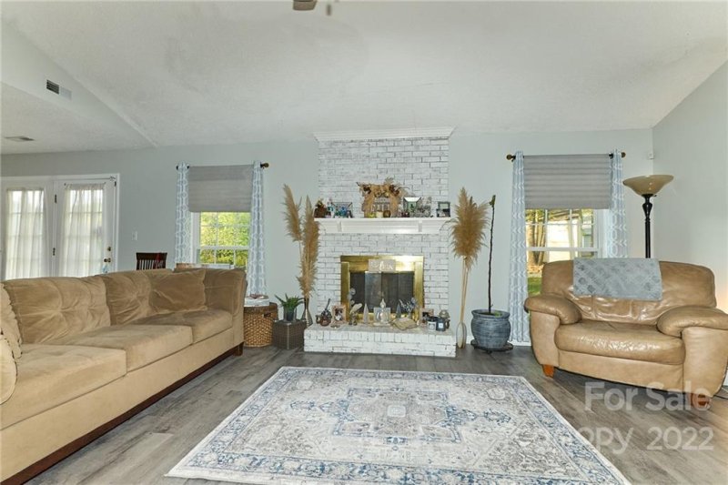 Property image 5 at 9901 Fairlea Drive, Charlotte, NC 28269