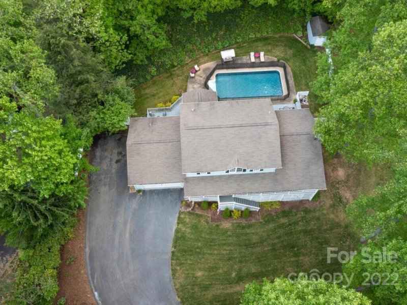 Property image 5 at 15 Devonshire Court, Candler, NC 28715