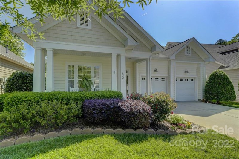 4221 Sourwood Court