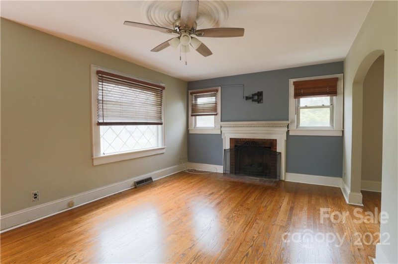 Property image 3 at 202 S 2nd Avenue, Maiden, NC 28650