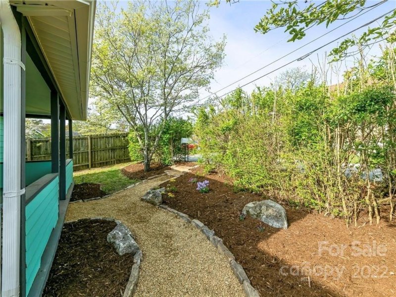 Property image 4 at 5 Short Shiloh Road, Asheville, NC 28803