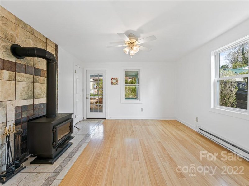 Property image 5 at 5 Short Shiloh Road, Asheville, NC 28803