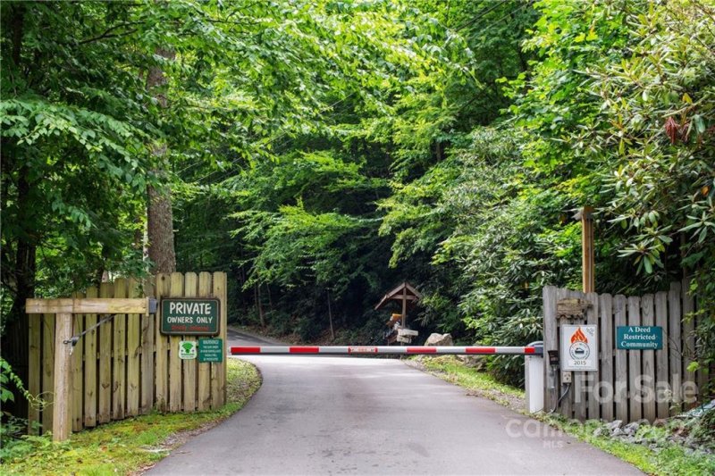 Property image 4 at 15 Mountain Mint Drive, Swannanoa, NC 28778