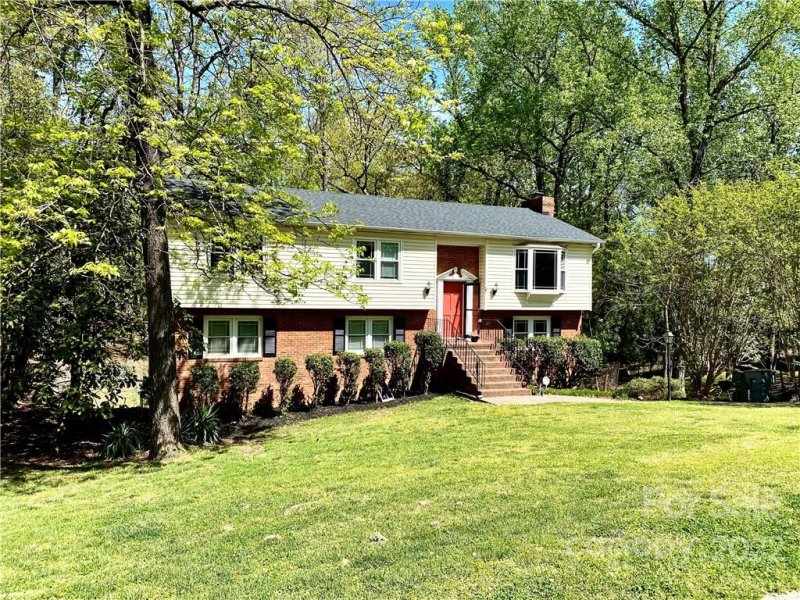 Property image 3 at 7813 Snowden Lane, Charlotte, NC 28270