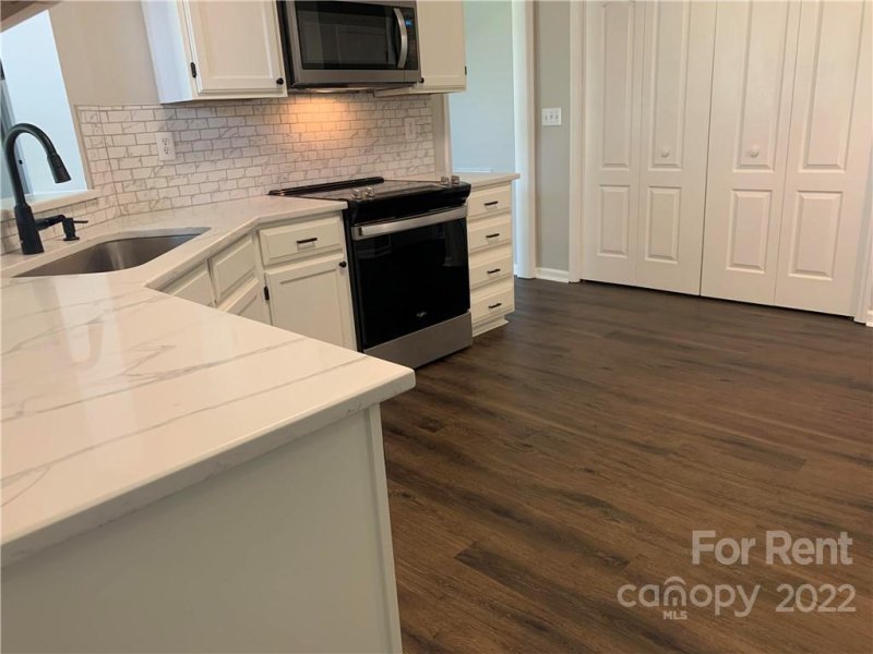 Property image 4 at 12331 Landing Green Drive, Charlotte, NC 28277
