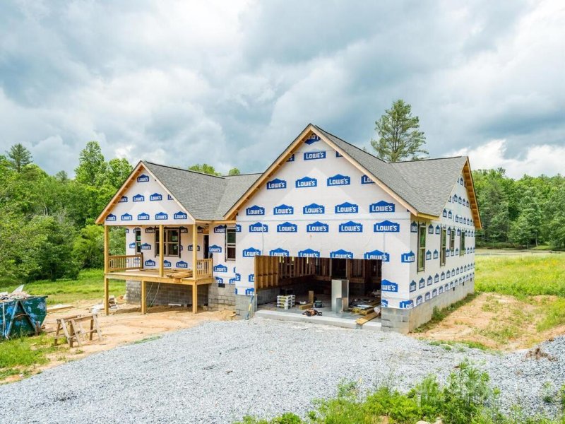 Property image 2 at 159 Crystal Heights Drive, Hendersonville, NC 28739