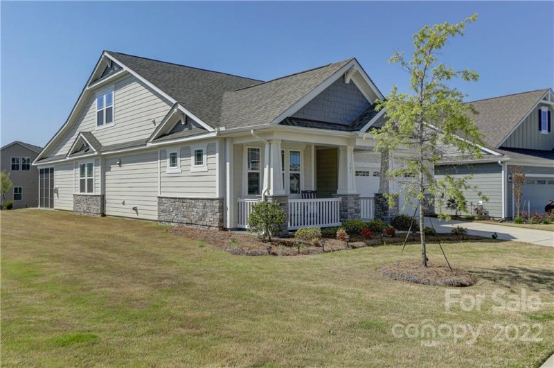 507 Lincoln Quarters Lane