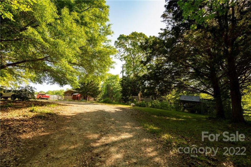 Property image 3 at 354 Skyview Drive, Catawba, SC 29704