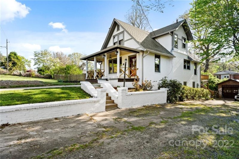 Property image 2 at 12 Broadview Avenue, Asheville, NC 28803