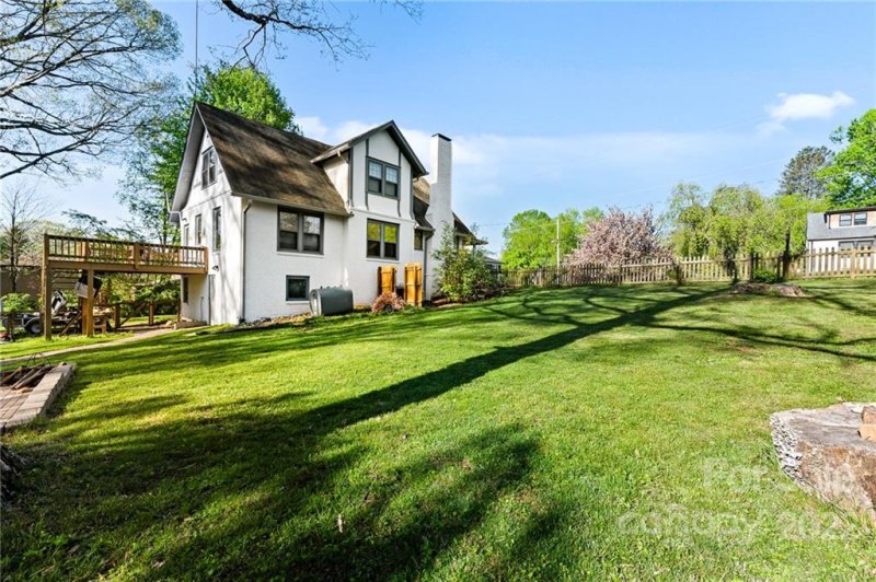 Property image 5 at 12 Broadview Avenue, Asheville, NC 28803