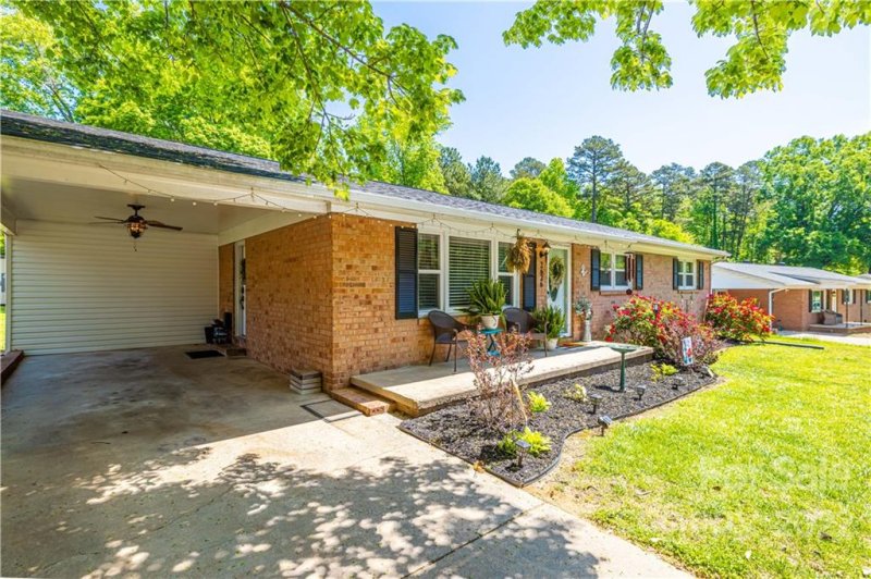 Property image 4 at 2626 Fairgreen Drive, Gastonia, NC 28056