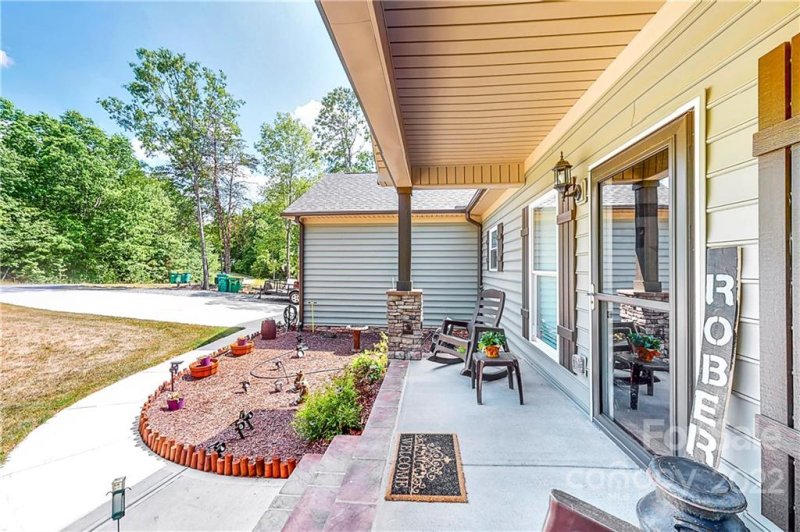 Property image 3 at 971 Hathcock Glen Drive, Oakboro, NC 28129