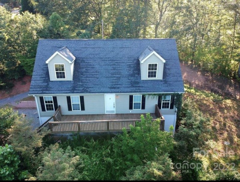 Property image 2 at 85 Sunnybrook Trail, Clyde, NC 28721