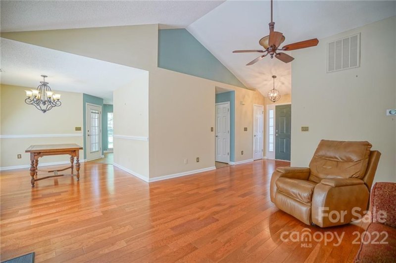 Property image 5 at 5009 Ravens Court, Matthews, NC 28104