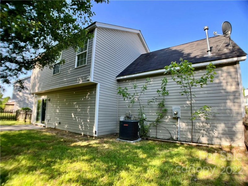 Property image 3 at 2005 Pimpernel Road, Charlotte, NC 28213