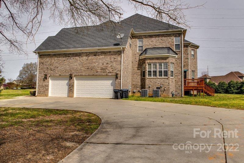 Property image 2 at 1011 Heritage Acres Drive, Weddington, NC 28104