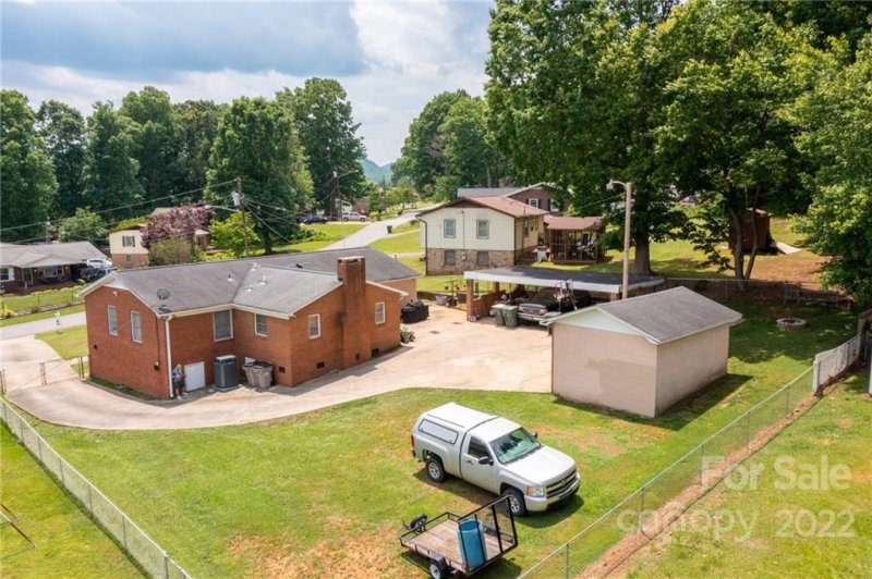 Property image 3 at 102 Gamble Avenue, Bessemer City, NC 28016