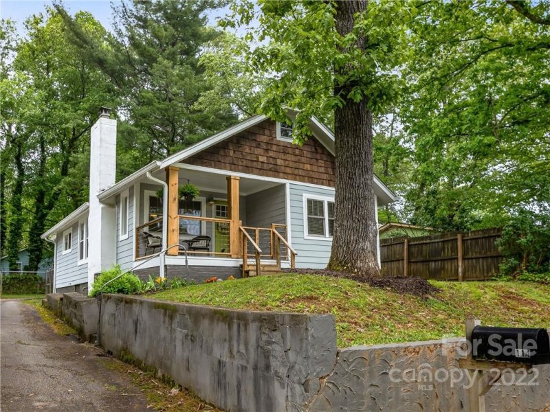 Property image 2 at 114 Middlemont Avenue, Asheville, NC 28806