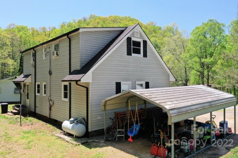 Property image 4 at 28 Poppy Lane, Cullowhee, NC 28723