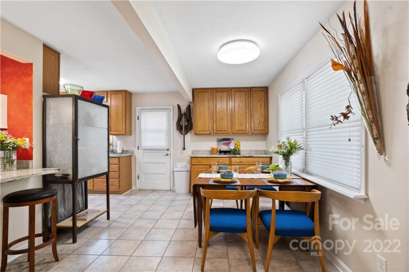 Property image 3 at 8 Rolling View Drive, Asheville, NC 28805