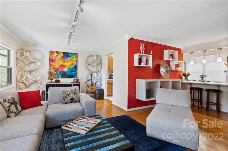 Property image 4 at 8 Rolling View Drive, Asheville, NC 28805