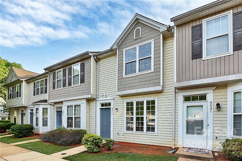 Property image 3 at 5517 Seths Drive, Charlotte, NC 28269