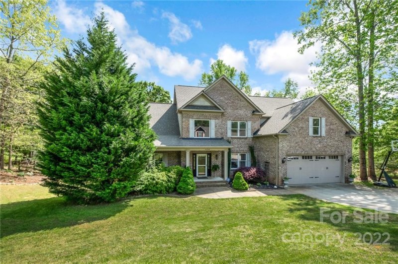 Property image 3 at 6688 Maple Spring Court, Denver, NC 28037