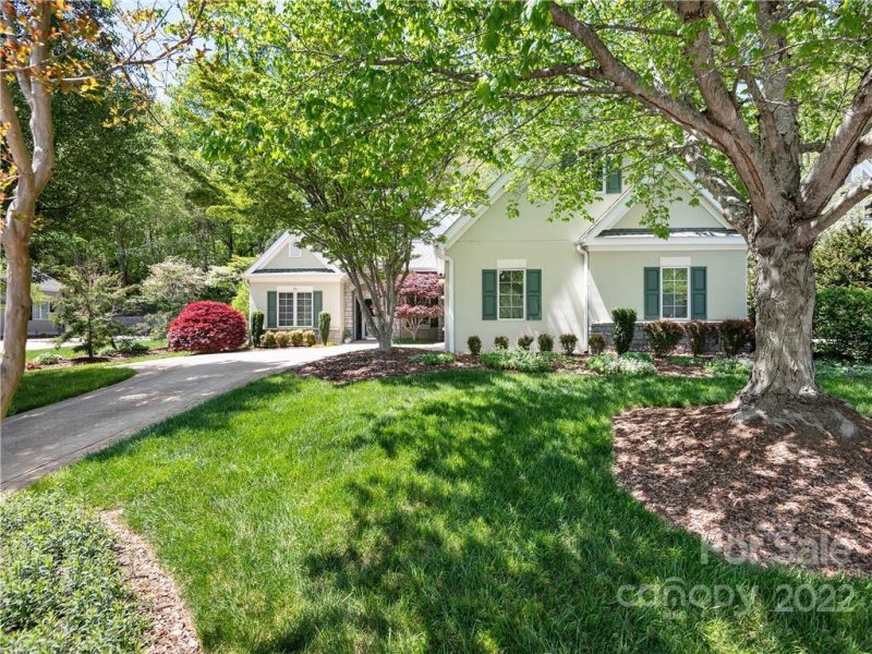 Property image 3 at 25 Clovelly Way, Asheville, NC 28803