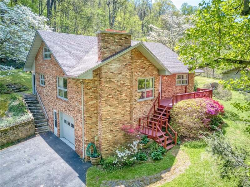 Property image 2 at 430 Echo Drive, Waynesville, NC 28786