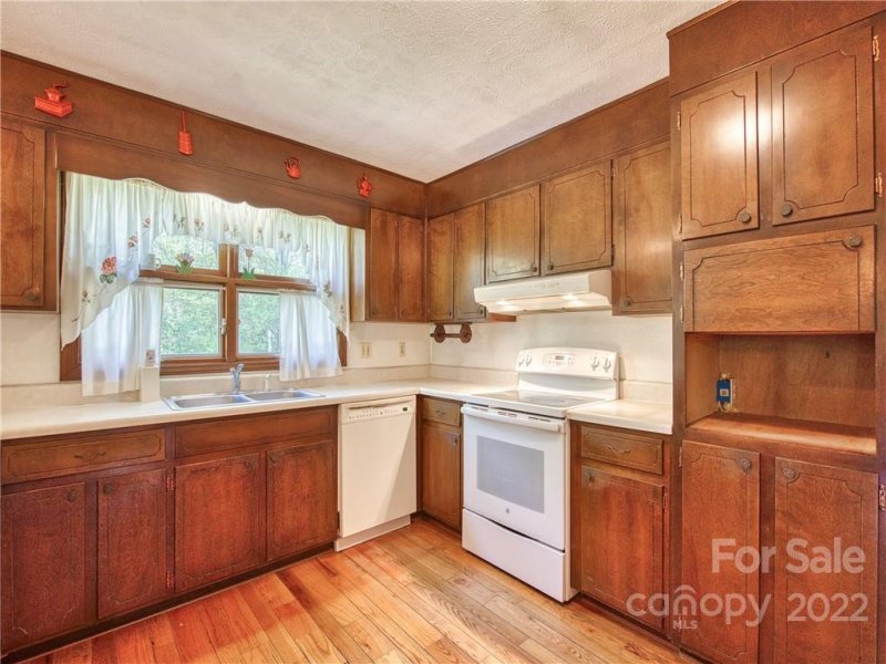 Property image 5 at 430 Echo Drive, Waynesville, NC 28786