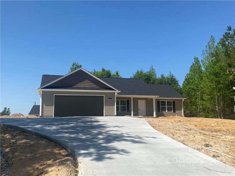 Property image 2 at 3333 Silver Fox Circle, Lancaster, SC 29720
