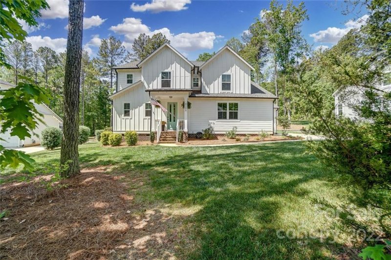 Property image 3 at 4195 Island Fox Lane, Denver, NC 28037